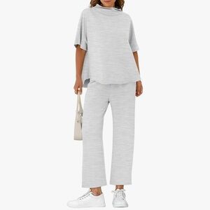 NWT Light Gray 3/4 Sleeve Top and Pants Set-S